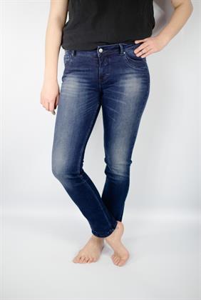 vero-moda-damen-skinny-jeans-vmflashy-nw-straight-jeans-dk-bl-noos-3436315-1.jpg